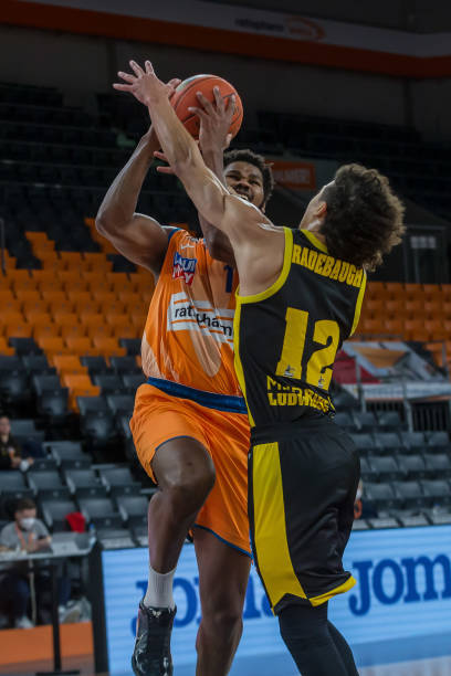 年薪的合同 年薪的合同