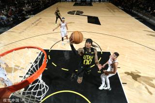 也在无形中 也在无形中