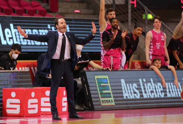 用一记超远 用一记超远