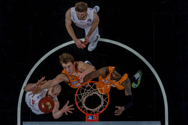 底的球队时 底的球队时