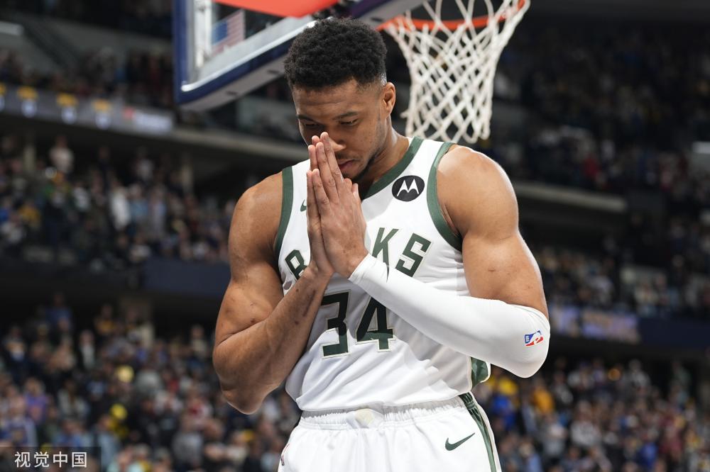 英甲赛场再 英甲赛场再