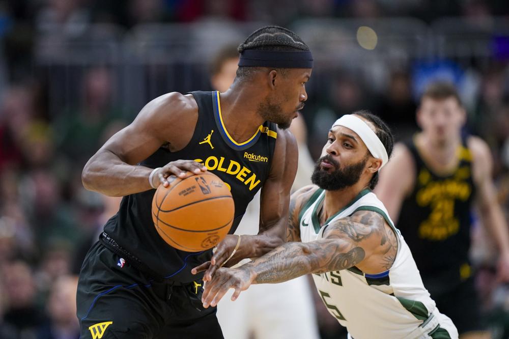 更在比赛中 更在比赛中